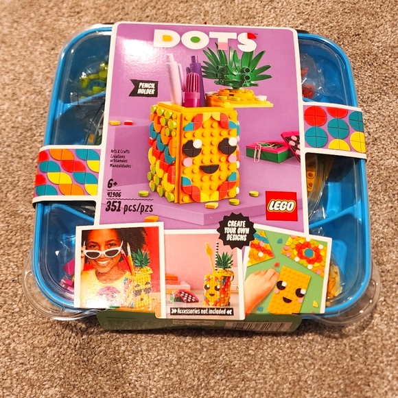LEGO DOTS Pencil Holder - Picture 1 of 2